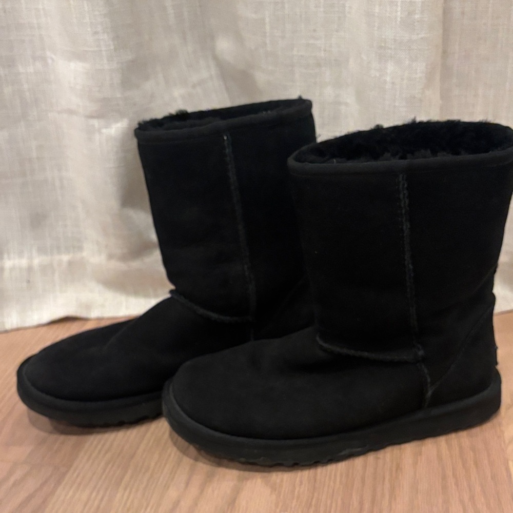 UGG classic short boots